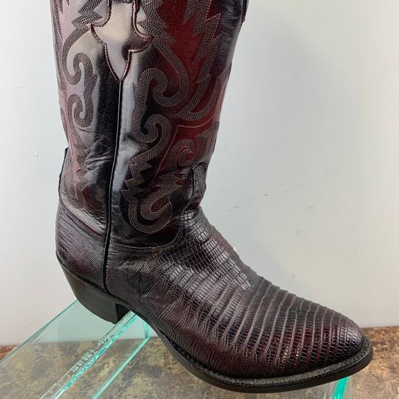 black cherry cowboy boots